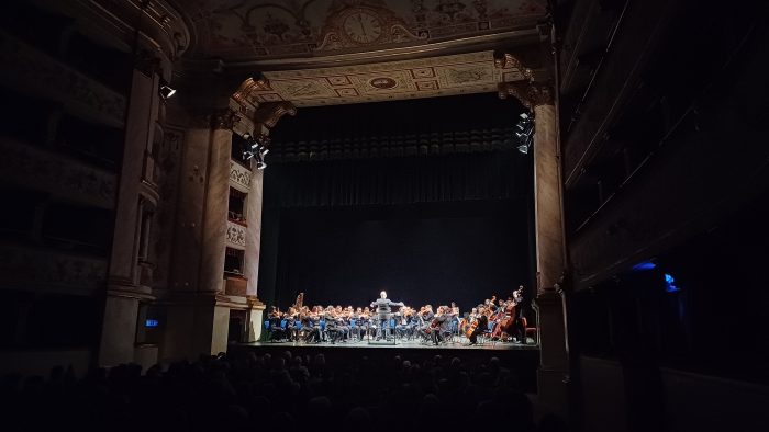 Siena, la musica accende il nuovo anno. Sold out al concerto di Capodanno al Teatro dei Rinnovati