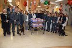 Siena, la Befana della Guardia di Finanza porta sorrisi e allegria ai piccoli pazienti delle Scotte