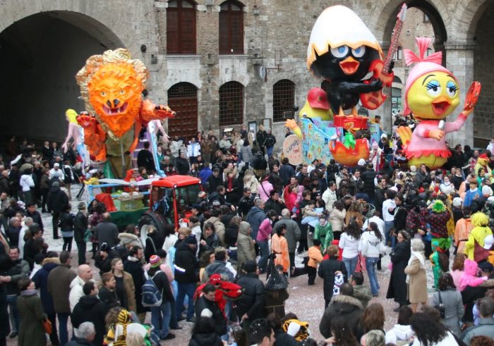 100 anni di Carnevale a San Gimignano: al via l&rsquo;edizione 2026