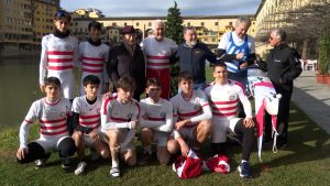 Giani augura un buon 2026 con il consueto tuffo nell&rsquo;Arno: &ldquo;La Toscana guarda al futuro&rdquo;