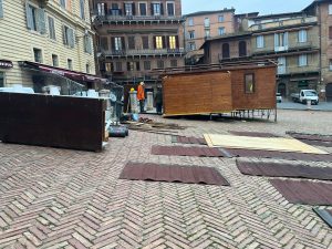 Siena, frittelle 2026: da domani chioschi aperti fino al 22 marzo