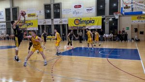 Basket, Serie B Interregionale: la Vismederi Costone Siena rimonta Legnaia e vince al supplementare