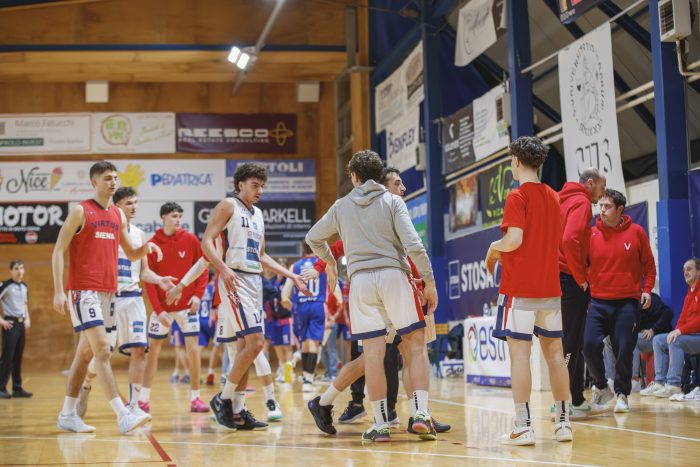 Basket, la Stosa Virtus Siena ci prova ma vince Lucca 80-75