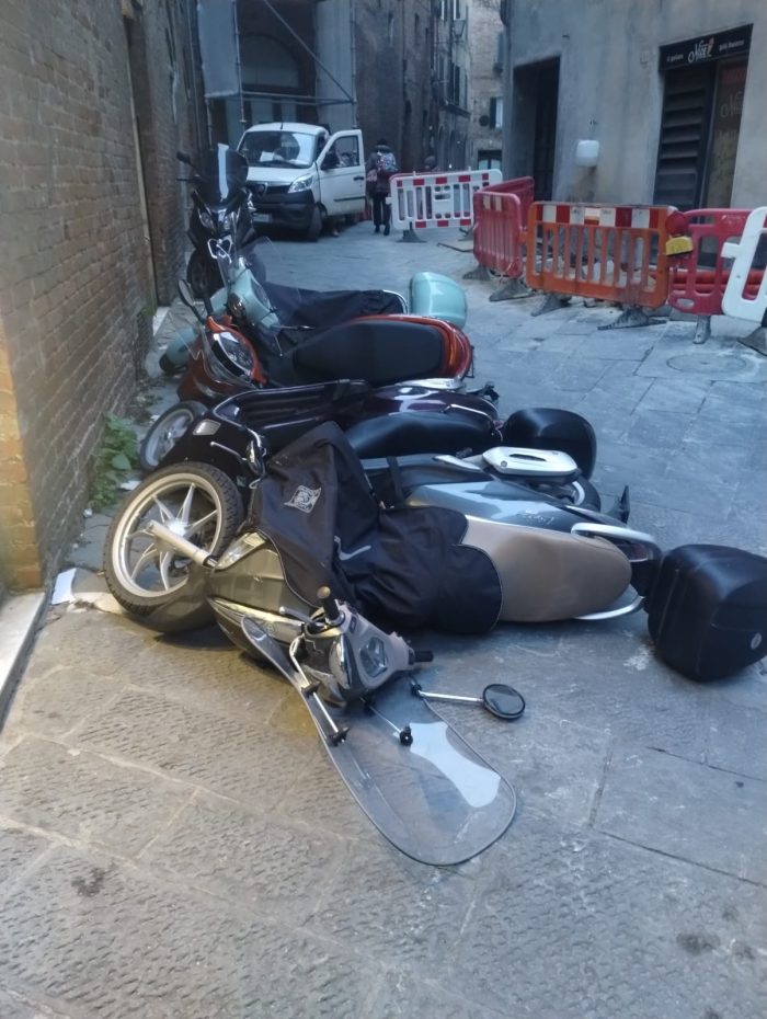 Siena, il grido d'allarme del Priore della Torre: "Nuovi atti vandalici"