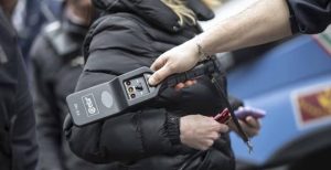 Metal detector a scuola, FLC CGIL Siena: "Sicurezza non pu&ograve; ridursi a controlli e misure repressive, deve partire dalla prevenzione"