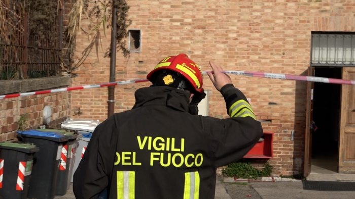 Esplosione all'Istituto Monna Agnese: Nessun danno strutturale, la scuola resta aperta