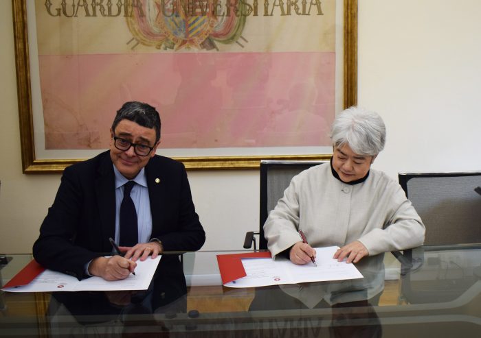 Un ponte accademico tra Siena e Hiroshima: firmato l&rsquo;accordo tra i due atenei