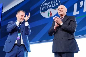 FdI Siena in tour per il S&igrave; al referendum sulla giustizia: c'&egrave; Delmastro