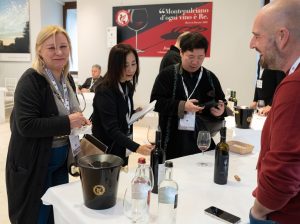 Vino Nobile, successo per l&rsquo;Anteprima: Montepulciano celebra Redi e guarda al futuro della Denominazione