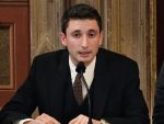 Bernardo Meoni a Montepulciano con il suo saggio sulla storia del Partito Socialista Italiano
