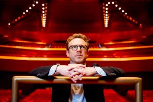 Daniel Harding e Stefano Bollani in Piazza del Campo: il Concerto per l&rsquo;Italia torna a Siena