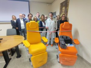 Donati all&rsquo;ospedale di Campostaggia un ecografo portatile e due poltrone per prelievi