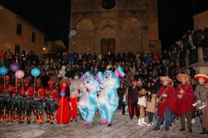 Carnevale di Asciano, si chiude la 51&ordf; edizione: tre domeniche di festa e migliaia di visitatori