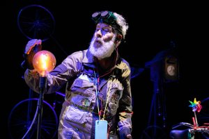 Rapolano Terme, Alessandro Benvenuti in scena al Teatro del Popolo con &lsquo;Lieto fine&rsquo;