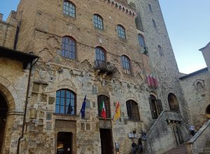 Alloggi ERP, a San Gimignano interventi concreti contro l&rsquo;emergenza abitativa