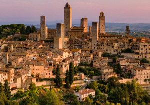 Terre di Siena Ultramarathon: domenica da San Gimignano torna la partenza del percorso di 50 km verso Siena