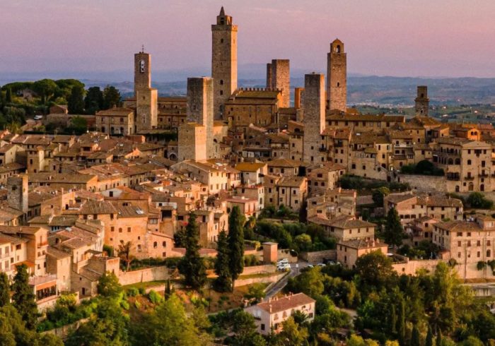 Terre di Siena Ultramarathon: domenica da San Gimignano torna la partenza del percorso di 50 km verso Siena
