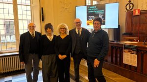 Leggere e scrivere come benessere: all'UniSi un laboratorio che trasforma le parole in creativit&agrave; e cura