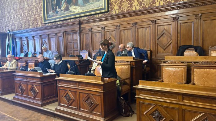 Autopalio, scontro in Consiglio comunale. Capitani: "Pressione su Anas per ridurre disagi e rischi". Mazzarelli: "&Egrave; un problema di sicurezza pubblica"