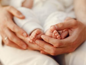 Siena: assegno di maternit&agrave; comunale 2026, via alle domande