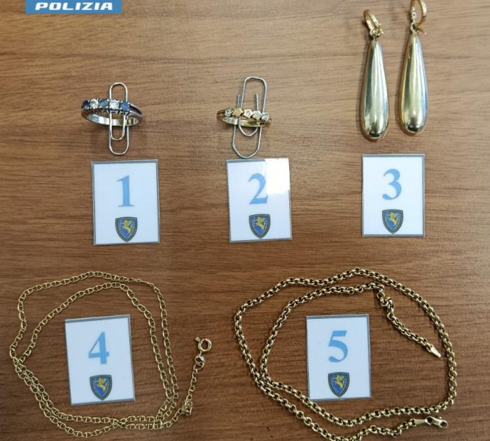 Truffa ai danni di un'anziana in provincia di Siena, recuperata la refurtiva a Frosinone