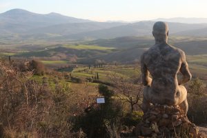 L'Ambasciatore svizzero in Toscana, il tour parte da Pienza