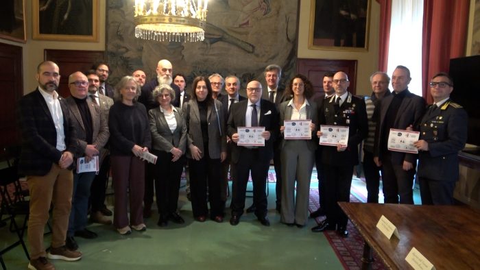 Siena: Prefetto e Contrade insieme contro le truffe agli anziani