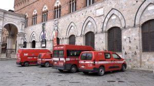 Siena, maxi esercitazione dei Vigili del Fuoco tra Bottini e Torre del Mangia