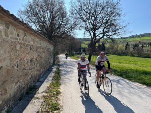 &ldquo;Poggi e Buche&rdquo;, Montepulciano pedala nel tempo: aperte le iscrizioni per la ciclostorica 2026
