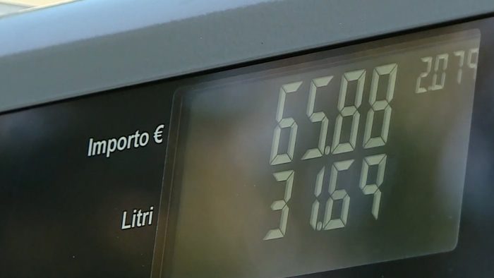 Crisi in Medio Oriente e carburanti pi&ugrave; cari, Canestrelli: "Aspettative di carenza hanno fatto salire i prezzi"