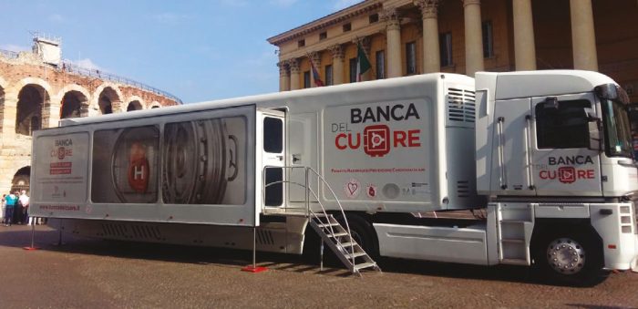 Tre giorni per il cuore dei senesi: torna in piazza Amendola il Truck Tour "Banca del Cuore"
