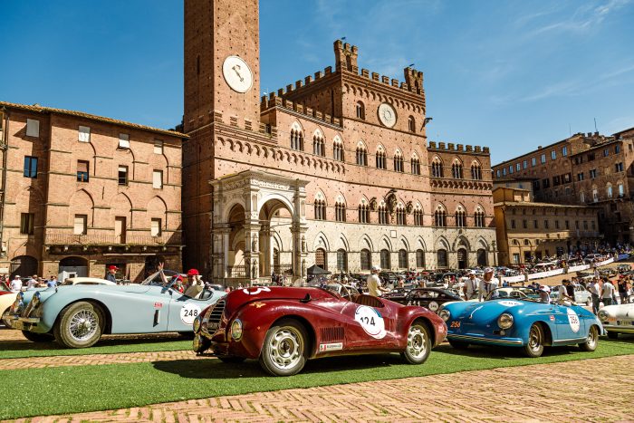 Anche nel 2026 la Mille Miglia fa tappa a Siena