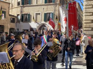 Montepulciano, corteo in centro e commemorazioni al Giardino di Poggiofanti per celebrare il 25 apriele