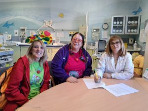 Ospedale di Nottola, siglata la convenzione con i gruppi di clownterapia