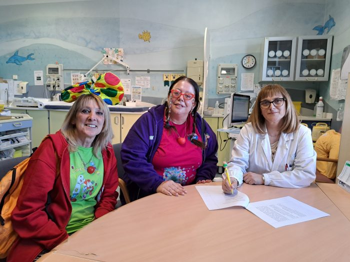 Ospedale di Nottola, siglata la convenzione con i gruppi di clownterapia