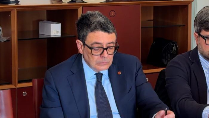 UniSi, il Rettore Di Pietra replica alle proteste: &ldquo;Nessun taglio improvviso, decisioni condivise e necessarie&rdquo;