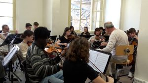 &ldquo;DoniAmo Musica&rdquo;, il Liceo Piccolomini porta le note nelle corsie dell'ospedale Le Scotte