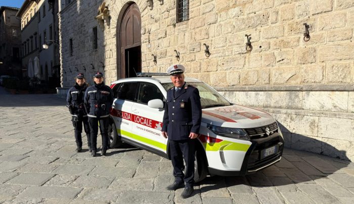 Montepulciano, sanzionate due guide turistiche abusive dalla Polizia Locale