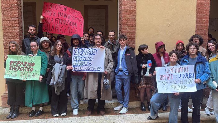 Siena. Tagli a UniSi, tensione alta: bocciata la mozione. L&rsquo;Ateneo propone tavoli tecnici, ma la protesta continua