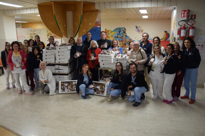Conad Siena, 500 colombine di Pasqua per piccoli pazienti e personale Dipartimento della Donna e dei bambini e Neuropsichiatria infantile