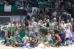 Basket, Cerchiaro da sogno: canestro sulla sirena e la Mens Sana si prende il derby con il Costone