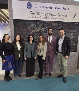 Vinitaly, la Presidente della Provincia di Siena in visita ai consorzi e alle aziende senesi