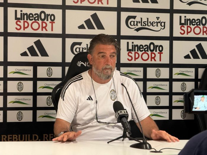 Calcio, Siena Fc. Mister Voria: &ldquo;Vorrei giocare in casa i playoff per i tifosi&rdquo;