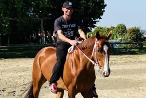 Adrian Topalli: "Se fossi nato in provincia di Siena, sarebbe stato pi&ugrave; facile correre il Palio"