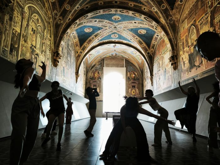 Body Speaking al Santa Maria della Scala tra sax, danza contemporanea e ascolto del corpo