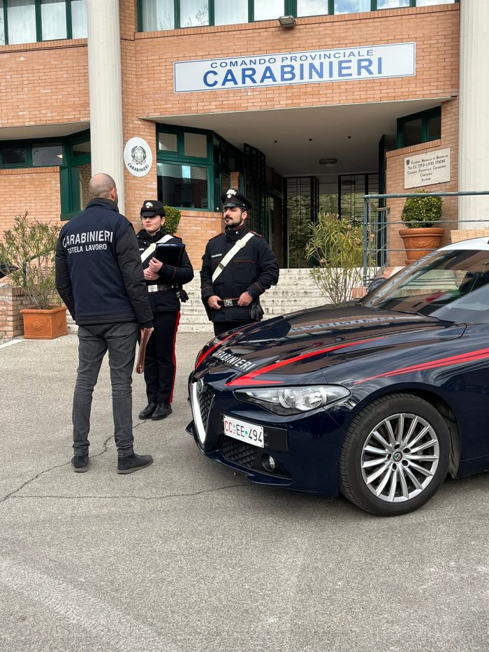 Controlli dei Carabinieri in tutta la provincia, sanzioni per oltre 40mila euro tra edilizia, ristorazione e servizi