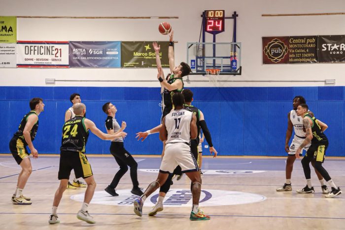 Basket: Costone Siena si prende gara 1 sulla sirena, a Civitanova finisce 70-71 all'overtime