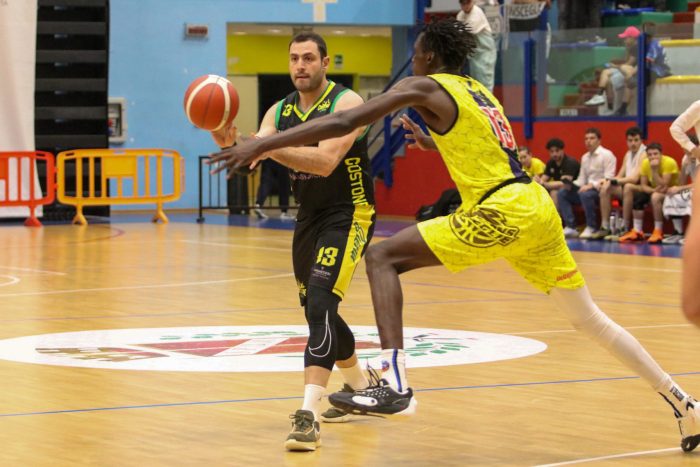 Costone Siena fa sua anche gara 2 contro Bisceglie, al PalaPoli di Molfetta finisce 61-63