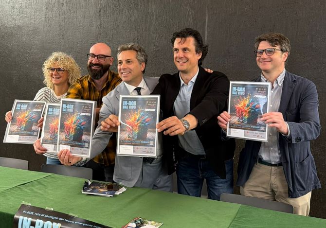 In-Box dal Vivo 2026, Siena diventa un grande palcoscenico: una settimana di teatro, incontri e nuove generazioni nel segno del contemporaneo