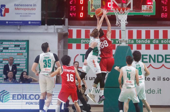 Gara 2 dei play off Mens Sana Basketball - Jesi domani differita esclusiva su Siena Tv